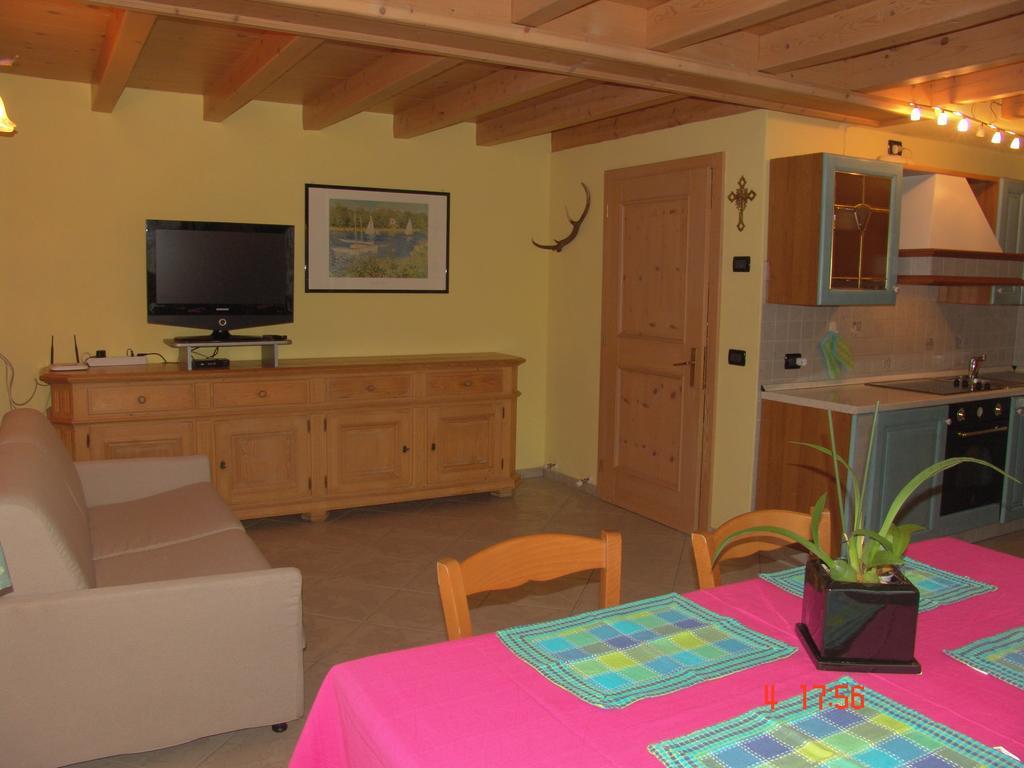 Casa Martina Apartman Livigno Szoba fotó