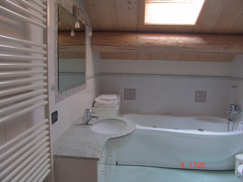 Casa Martina Apartman Livigno Szoba fotó
